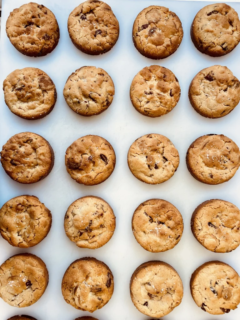 COOKIE NOIX DE PÉCAN COEUR CHOCOLAT BLANC
