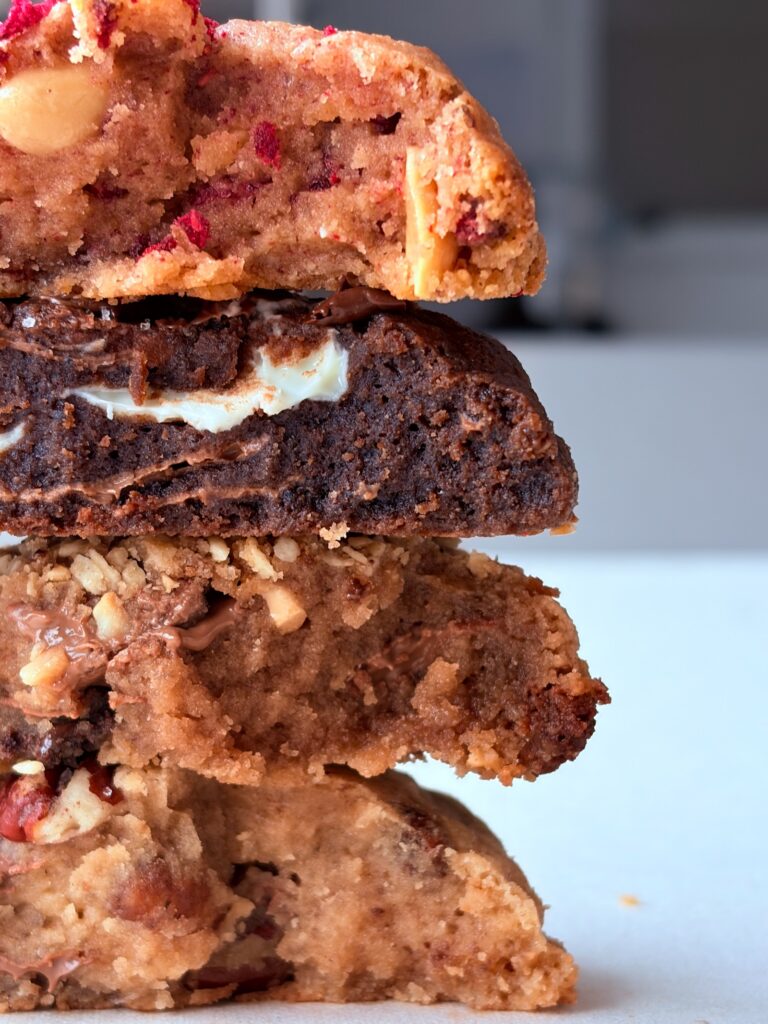 Boîte de cookies Snackart ouverte, chaque cookie dans son sachet